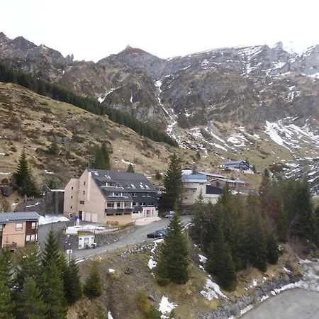 شقة 6 Personnes Pied Des Pistes Avec Balcon Et Vue Montagnes - Fr-1-400-28 *